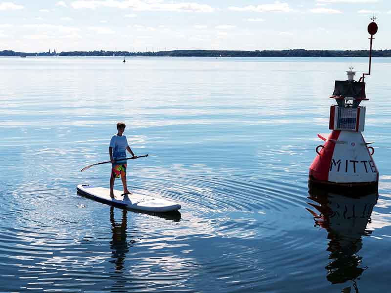 Auf der Mitte der Müritz ... direkt neben der gleichnamigen Tonne